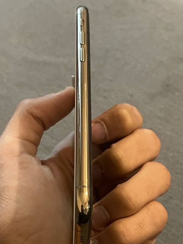 iphone xs Golden non pta (Factory Unlock) 1