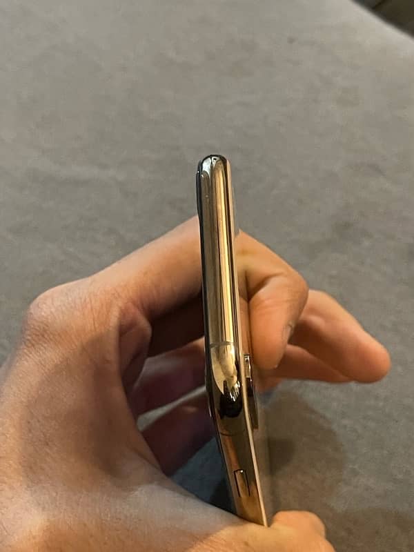 iphone xs Golden non pta (Factory Unlock) 2