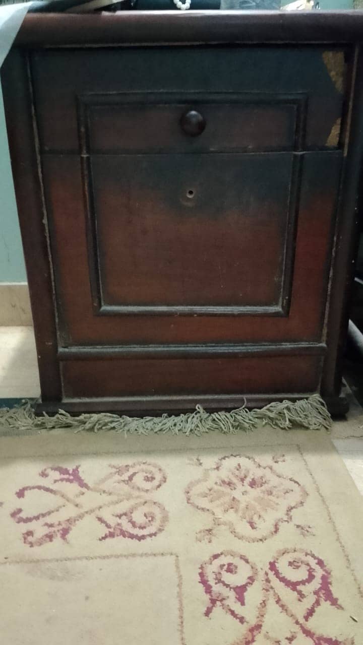 Wooden Old Furniture Sale 3