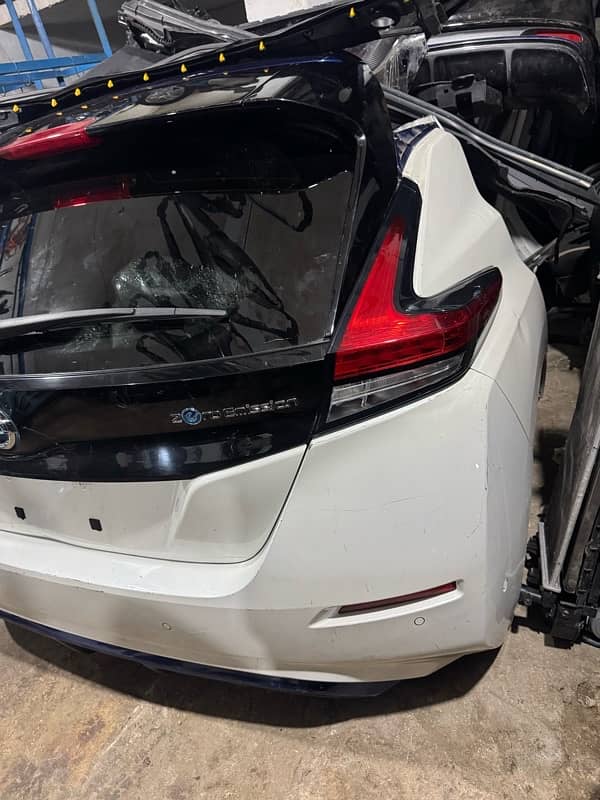 NISSAN LEAF body parts 3