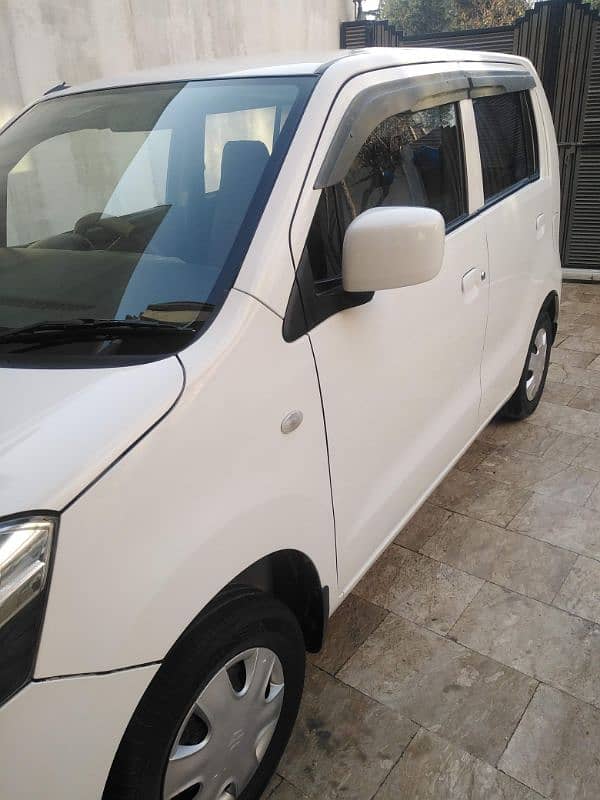 Suzuki Wagon R 2017 11