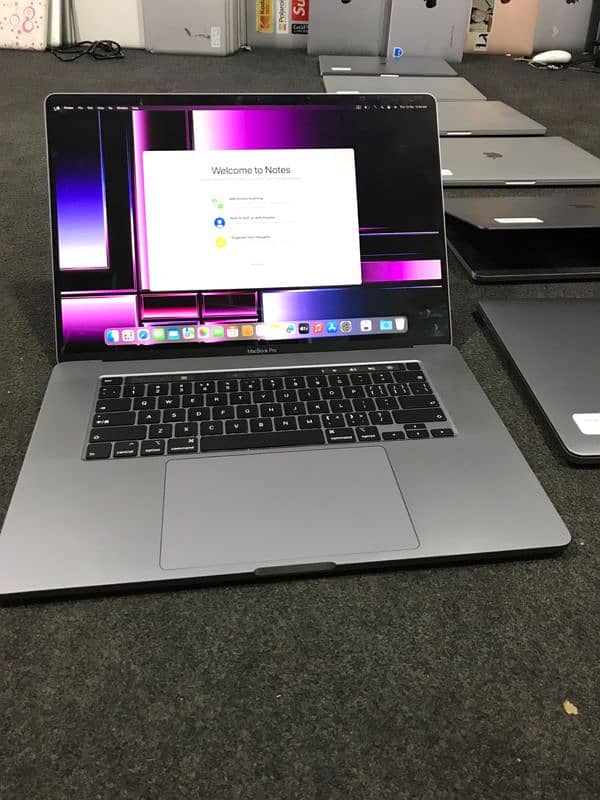 MacBook Pro 2019, 16" inches, 32GB/ 512GB & 16GB/ 512GB, 4GB Graphic 1