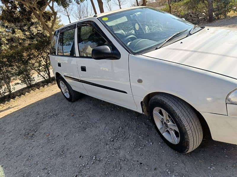 Suzuki Cultus 2013 1