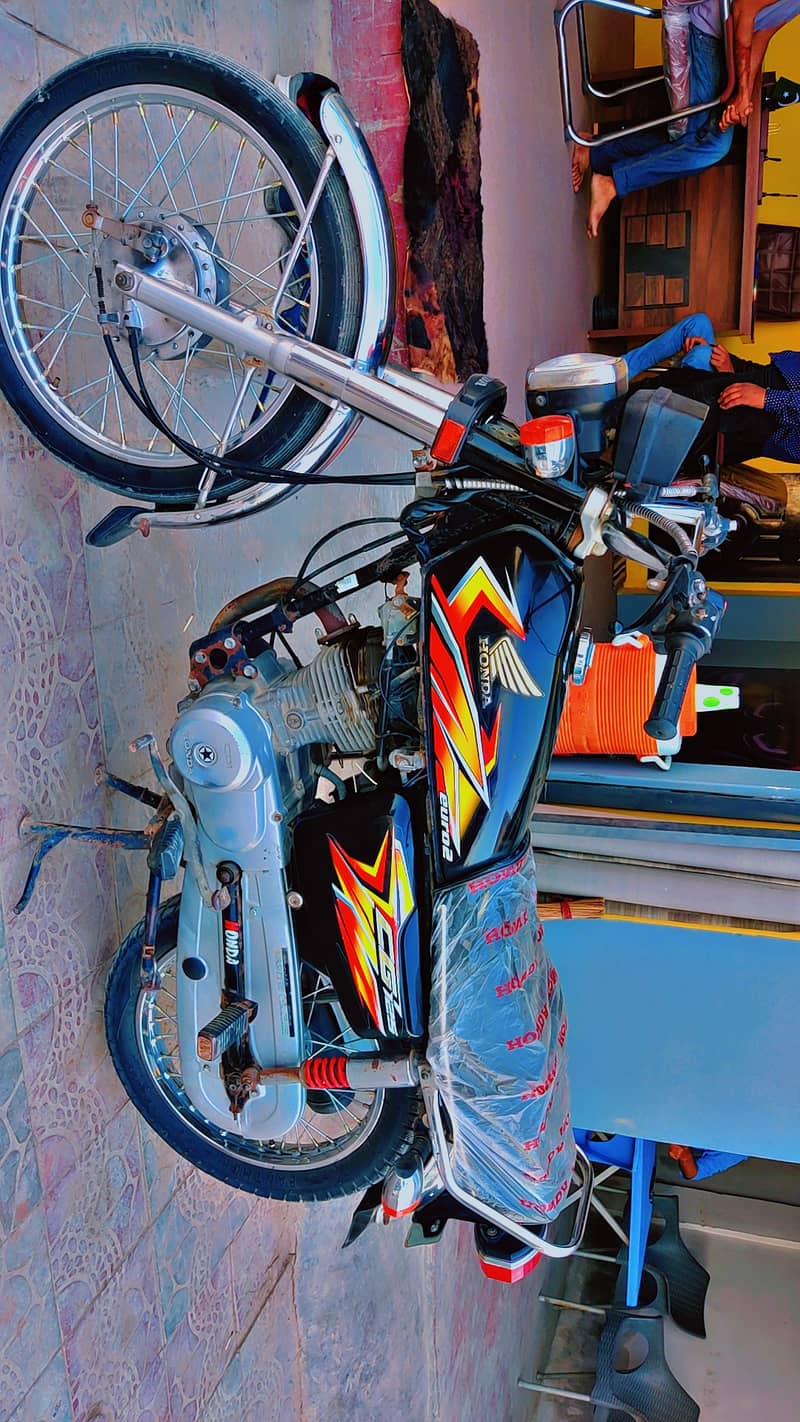 Honda CG 125 2021Karachi No in mint condition 3