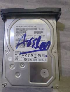 HITACHI 3 TB hard drive