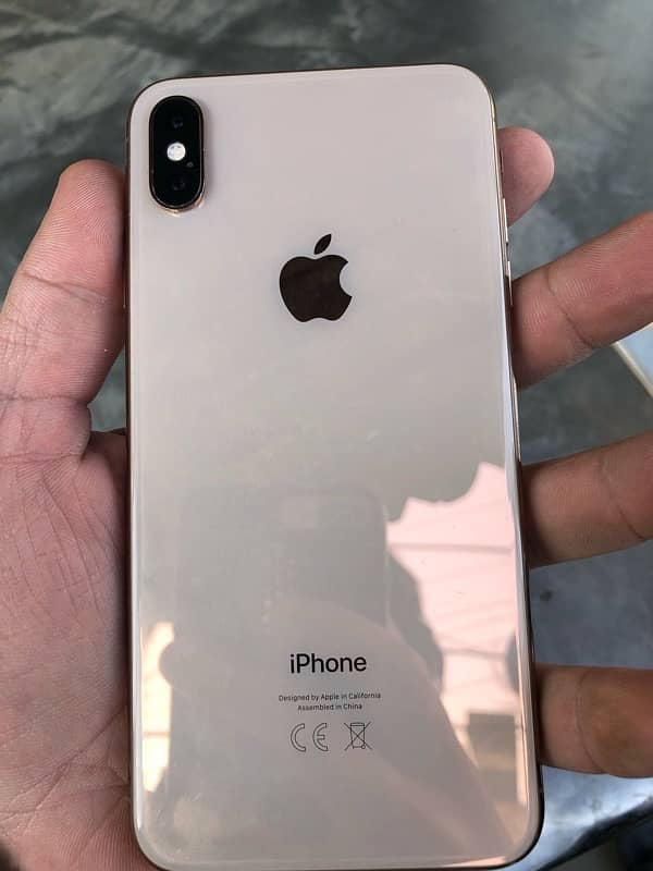 iPhone XS Max 1