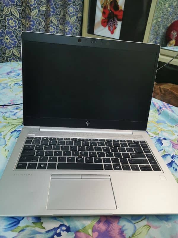 Hp Laptop Elitebook 840 G5 Core I5 8th Generation 120hzr screen 2