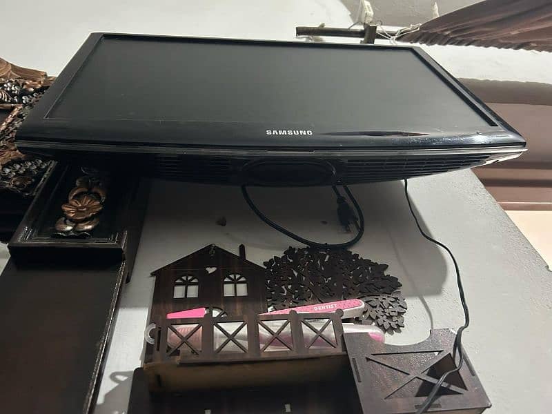 Samsung 23 inches led great workng condition 4