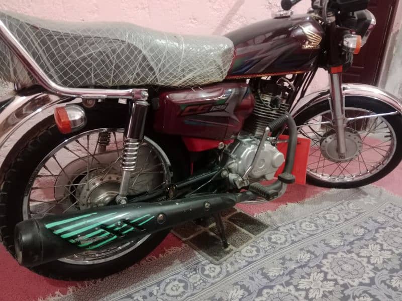 Honda 125  New condition 3