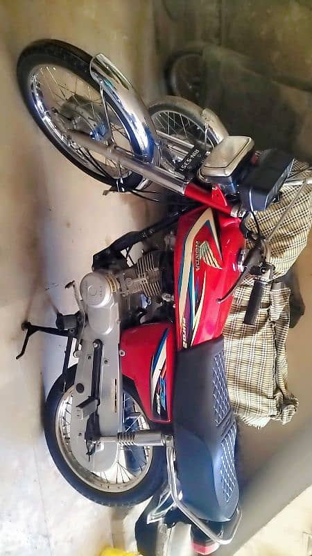 Honda 125 Rawalpindi num 15 model documents clear Bio matrix available 8