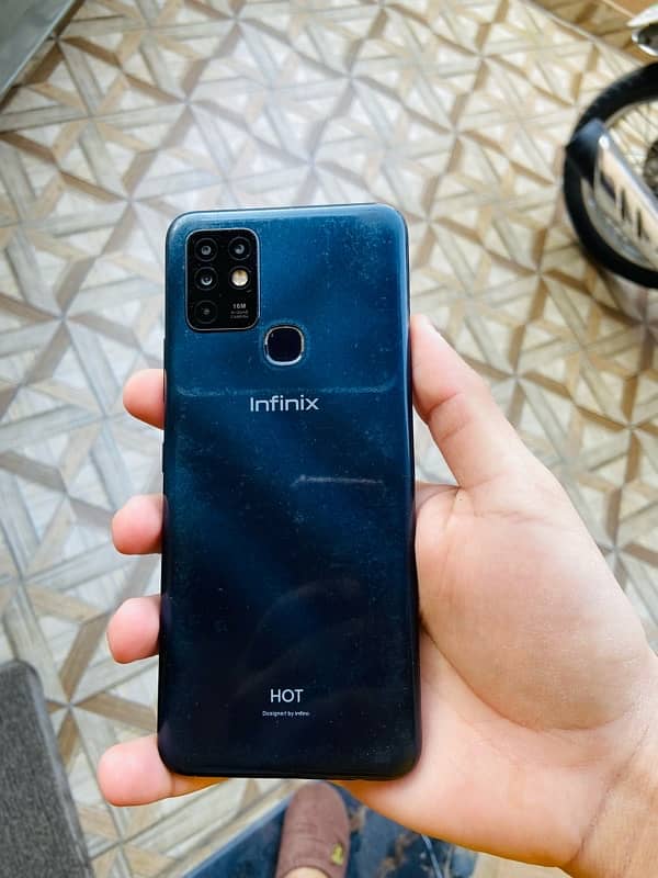 infinix hot 10 4/64gb urgent sale 0