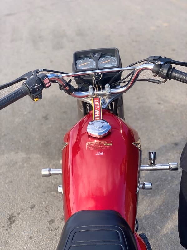 Honda cg 125 clean bike 6