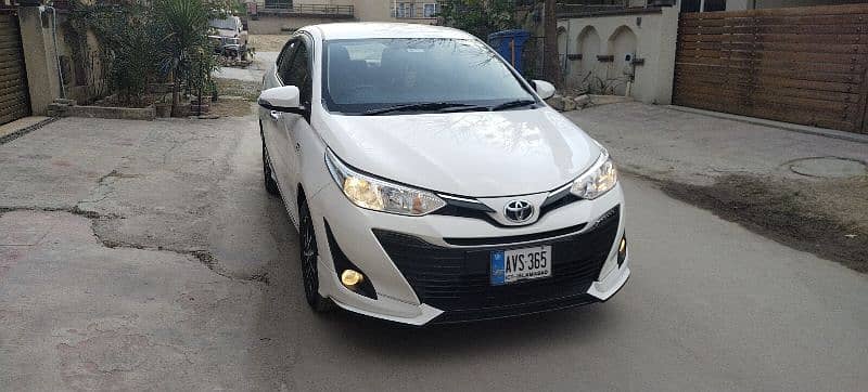 Toyota Yaris Ativ 1.5 CVTi Nov-2021 Like New 14