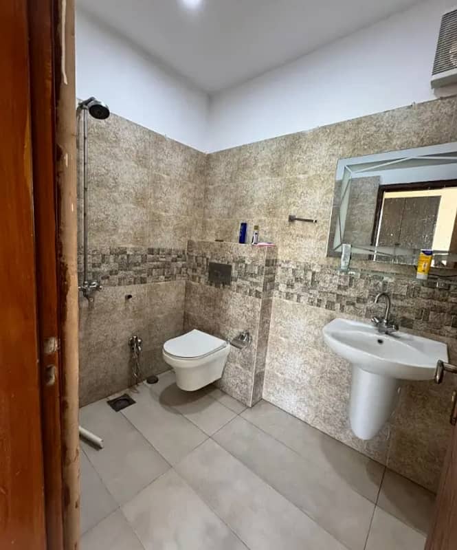 G-11/4 PHA D-Type Fully Renovated Tile Floor Flat For Sale 4