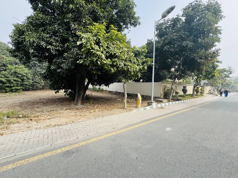 10 Marla Residential Plot For Sale In Nishter Block Bahria Town Lahore 4