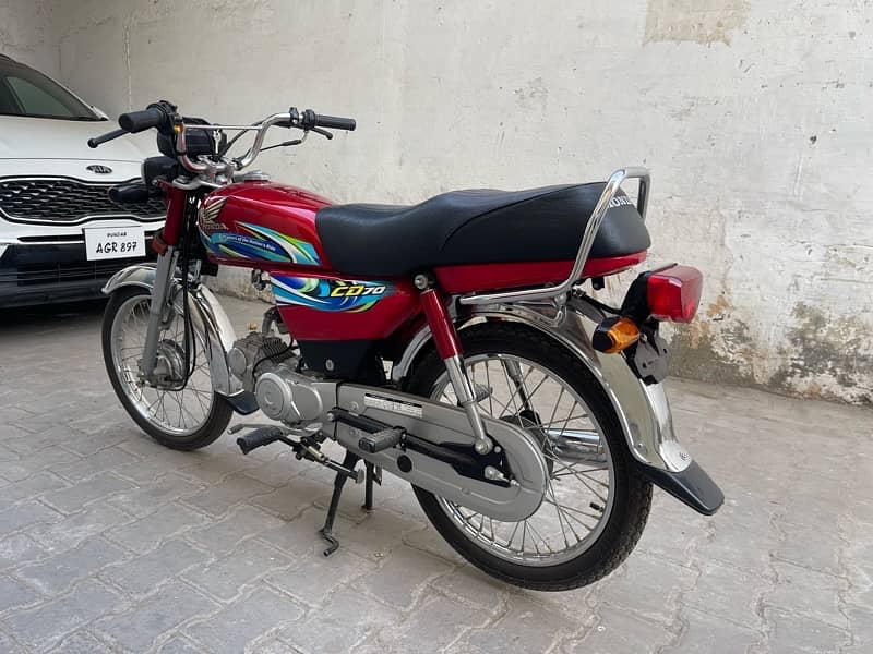 Honda CD 70 3