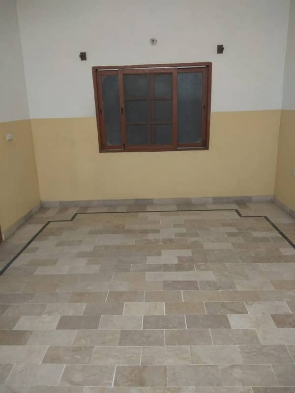 120 Square Yards Portion For Rent in Gulistan E Jahour Block 7 Main University Road 7