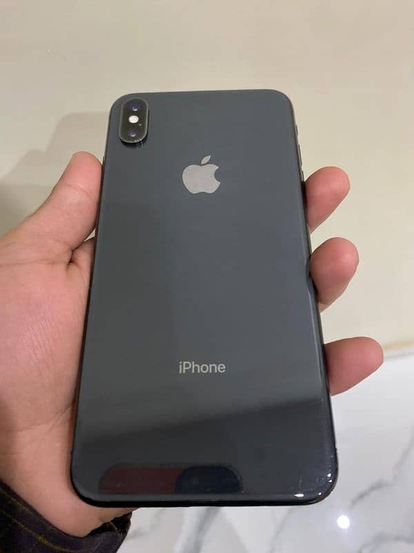 iPhone Xs Max 64GB 3