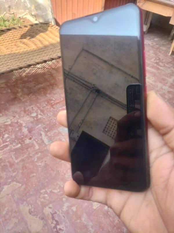 vivo y11 for sale call 0305.6978397 9