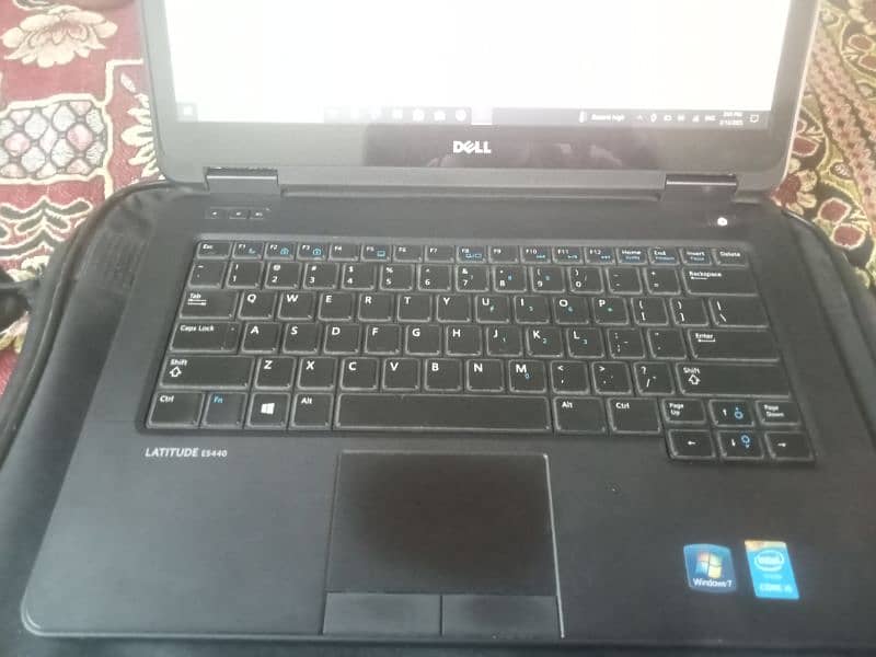 Dell Laptop 4th Generation Core i5 0