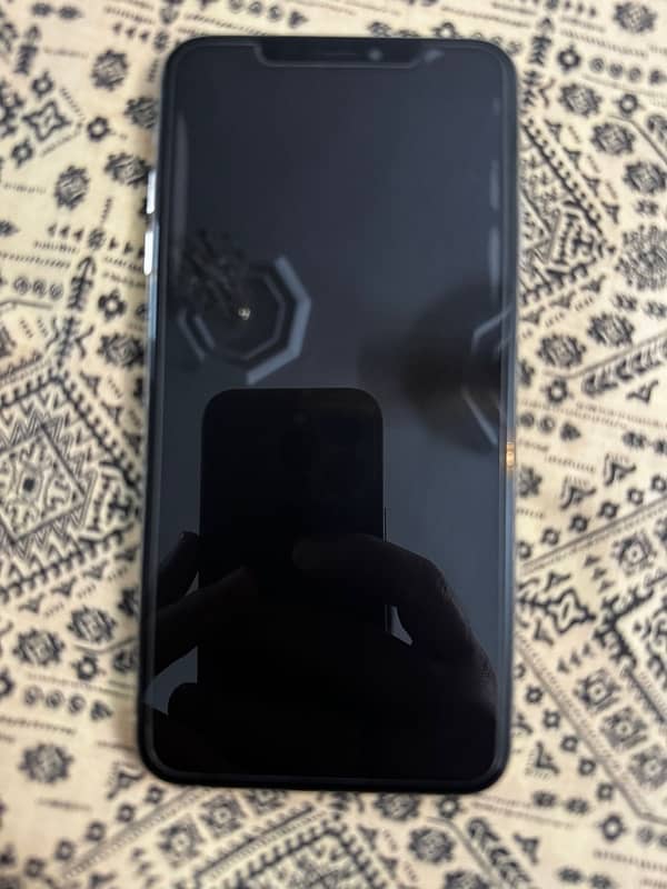 iPhone XS Max 256 PTA Approved 0