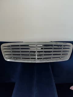 Mercedes Benz E class w211 grill