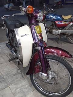 3 Gair Honda 70 82 Model Good Condition. . !