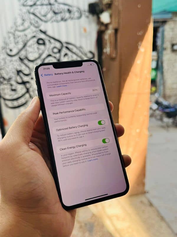 iphone Xs max 512GB PTA Approved 8