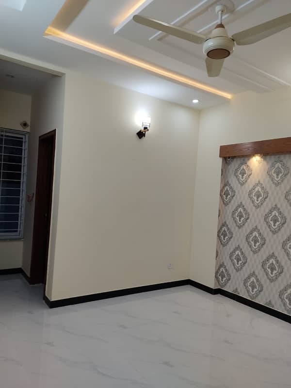 14 Marlas Prime Location BASEMENT With Parking Boring Near Kashmir Highway G-13/1 3