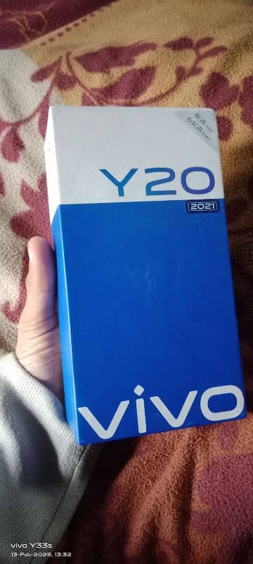 vivo 4/64 with box 0