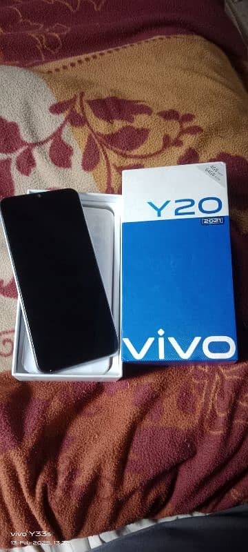 vivo 4/64 with box 1