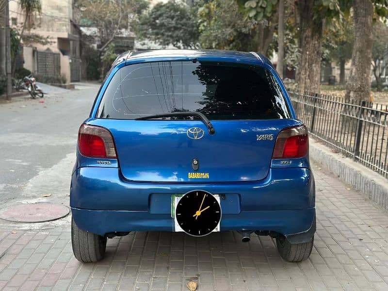 Toyota Vitz 2002 5