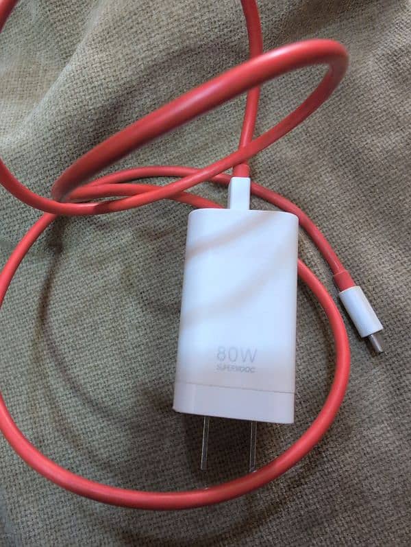 Apple, Samsung,belkin original chargers 11