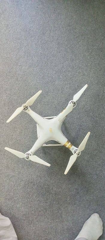 DJI Phantom 3 Professional With Extra Battery and Hardshell Backpack 0