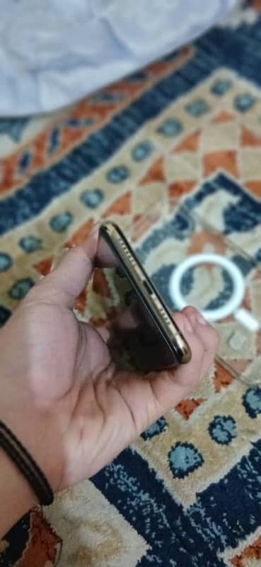 64 gb 10/10 condition Face ID off baqi mobile 10/10 7