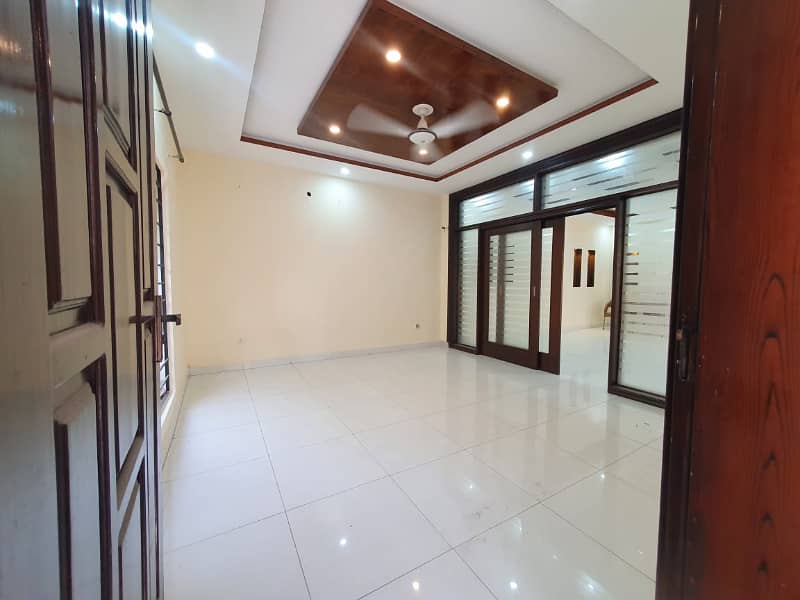 10 Marla Used Simple & Solid House For Sale Gulbahar Block Sector C Bahria Town Lahore 15