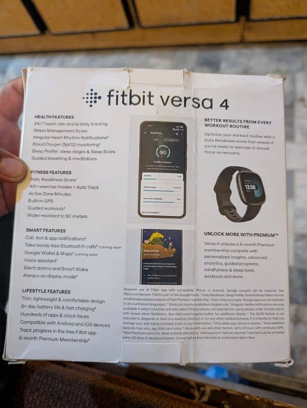 Fitbit versa 4 smart watch 1