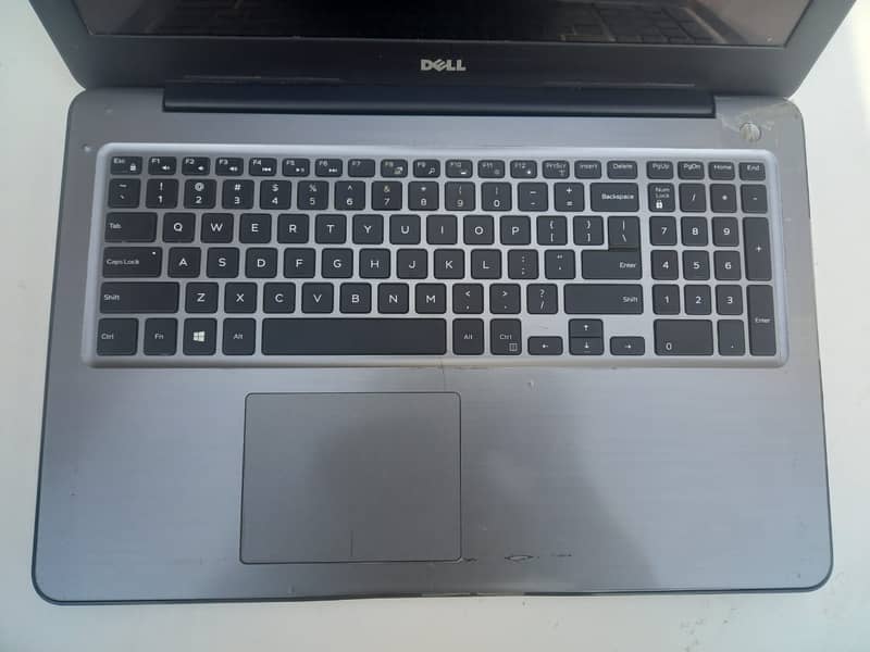 Dell Loptap 5567 4