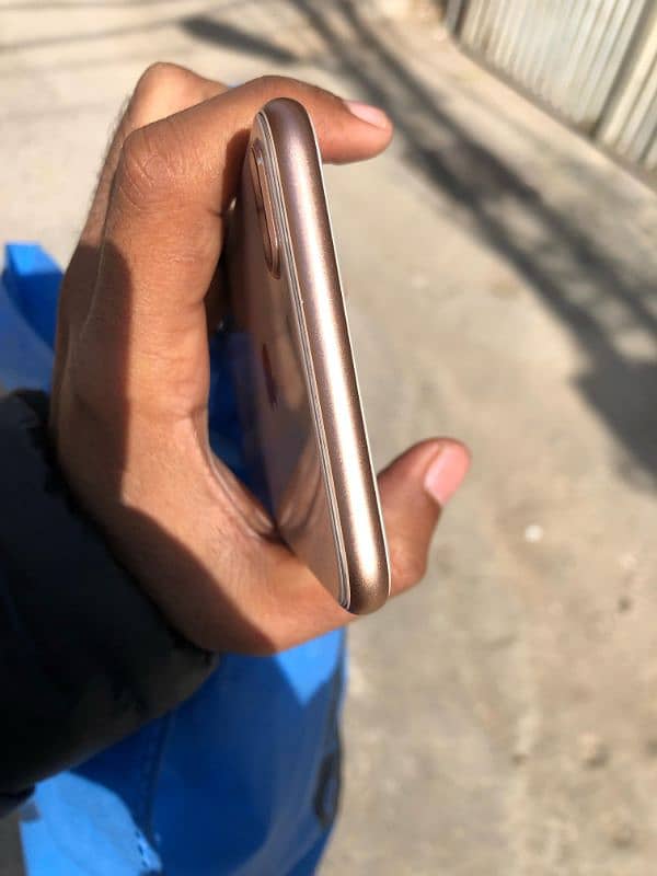 iphone 8 plus pta proved 256 gb 3