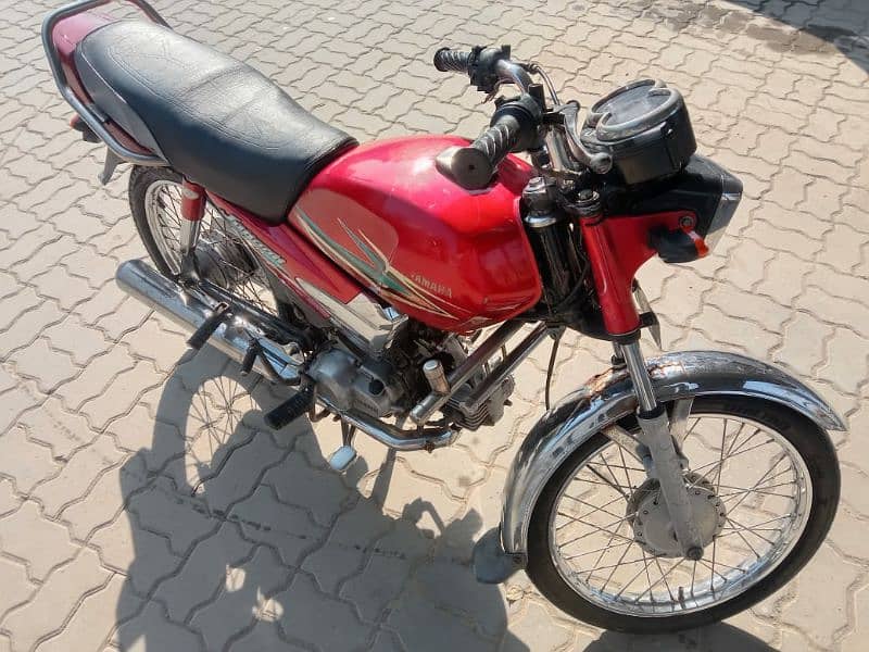 Yamaha 100 Junoon 2