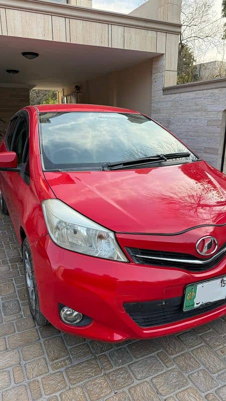 Toyota Vitz 2012 contact 03234084936 1