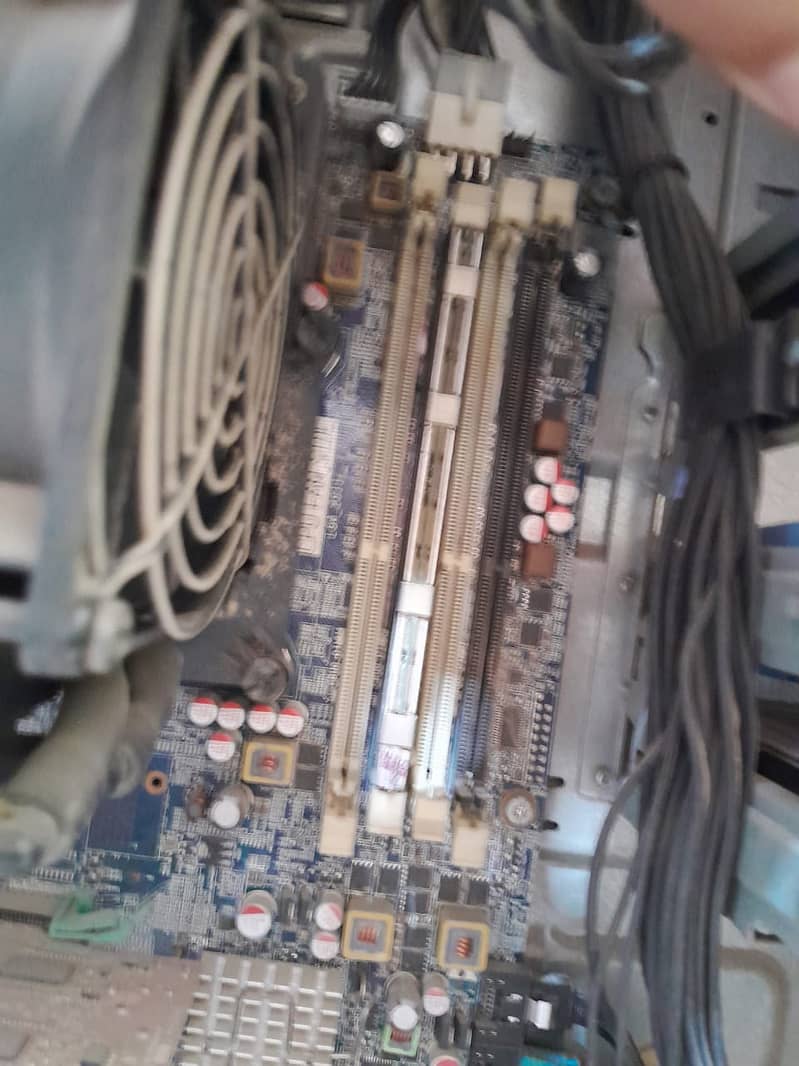 CPU z420 HP tawor 100% working conditions 4