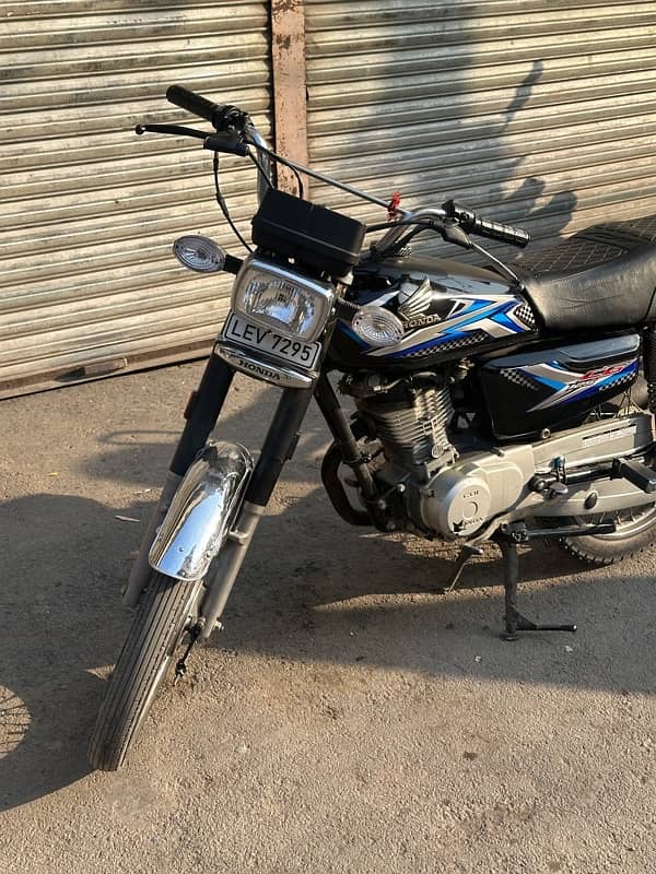 honda cg 125 black colour 0