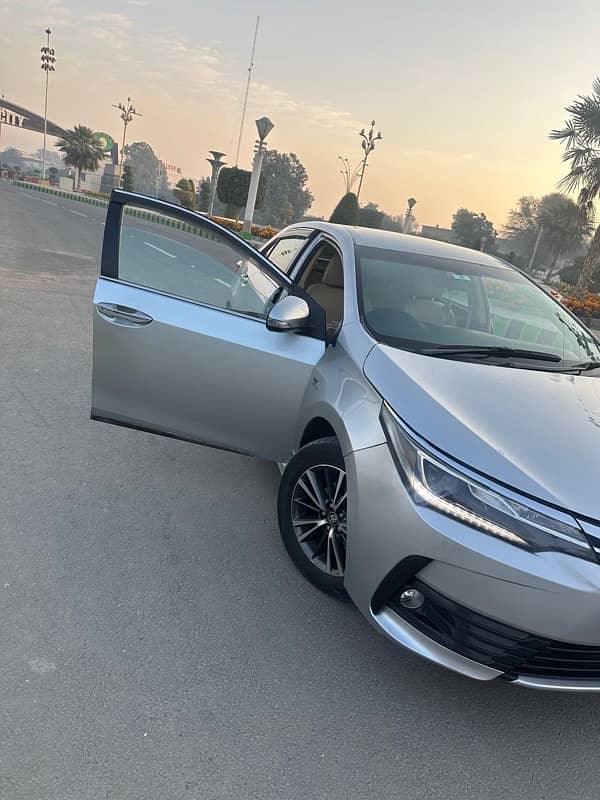 Toyota Corolla Altis 2018 10