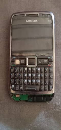 Nokia E71