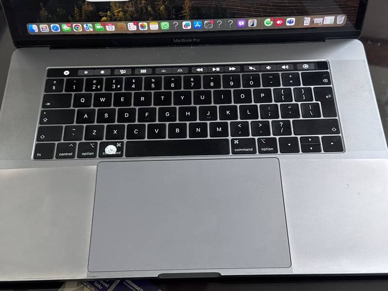 macbook pro 15.4" 2019 core i9 16- 512 touch bar 6