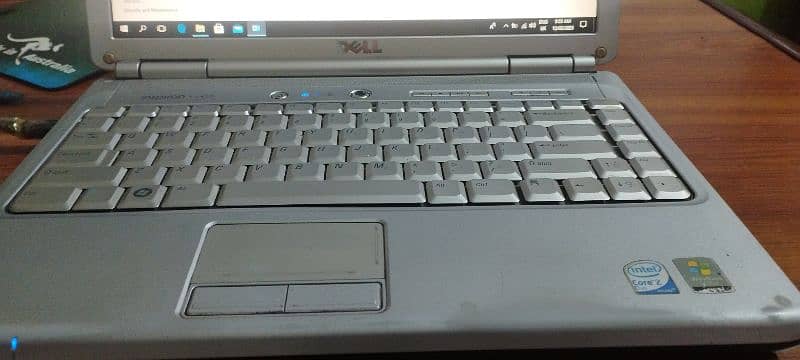 Dell laptop core 2  ha all okay ha with original charger 1