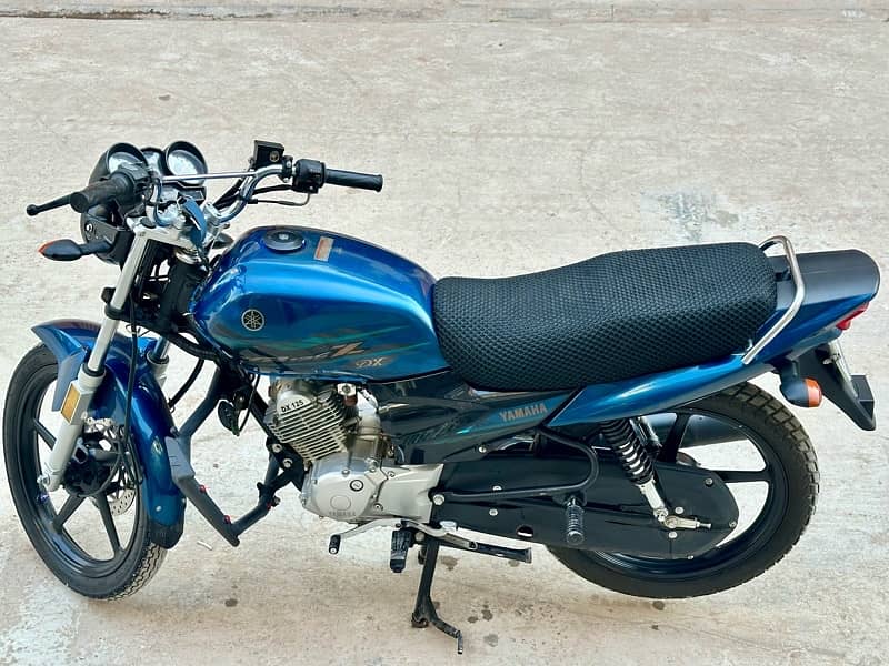 Yamaha YB 125Z DX (YBZ DX) Bike 6