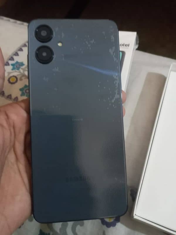 Samsung A06 4/128 pta just box open 4