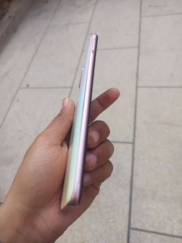 vivo s1 pro in good condition 4